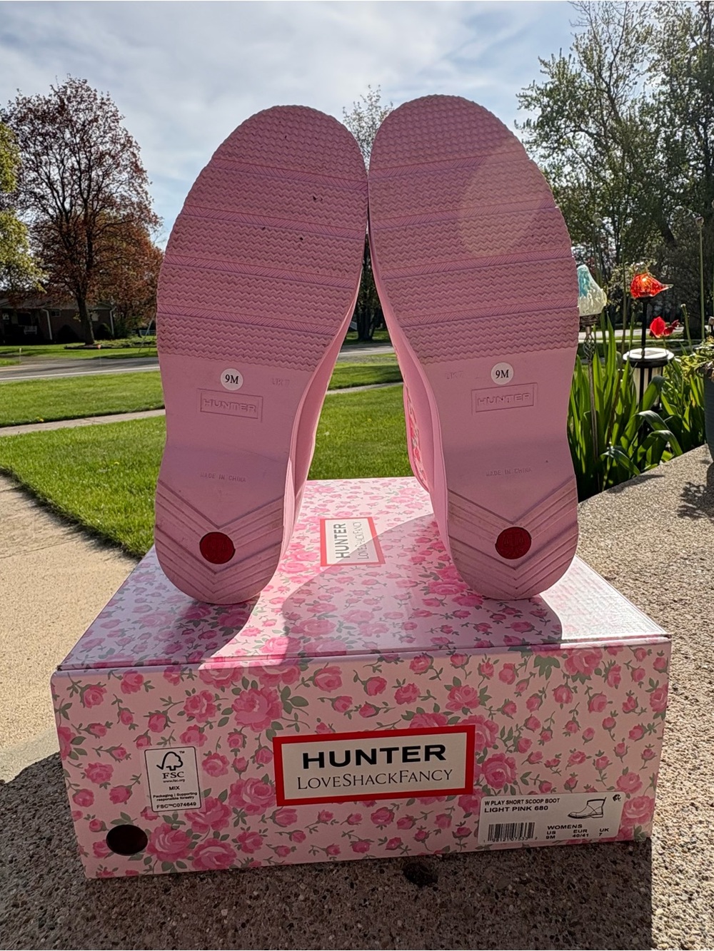 Hunter x LoveShackFancy Light Pink Floral Short Rain Boots - Picture 5 of 11